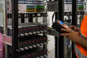 low voltage cabling contractor